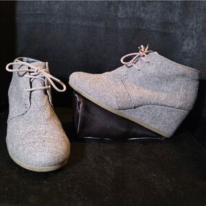 Toms Booties Womens 9.5